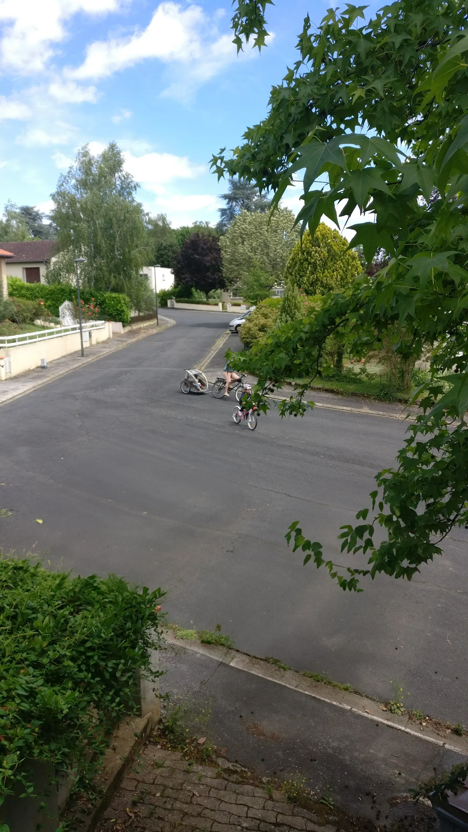 Vue de l’impasse depuis la maison